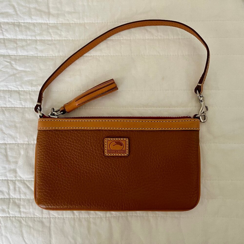 Dooney & Bourke Clutch / Wristlet